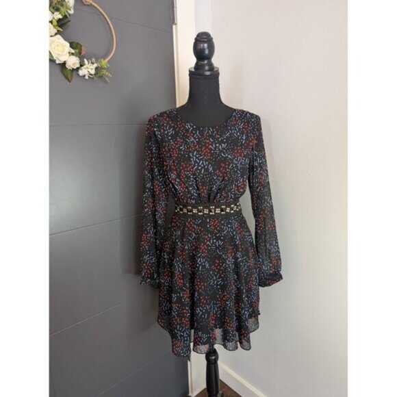 BCBGGeneration Black Printed Long Sleeve Dress w/ Studded Waist & Open Back - 2 - Picture 1 of 11